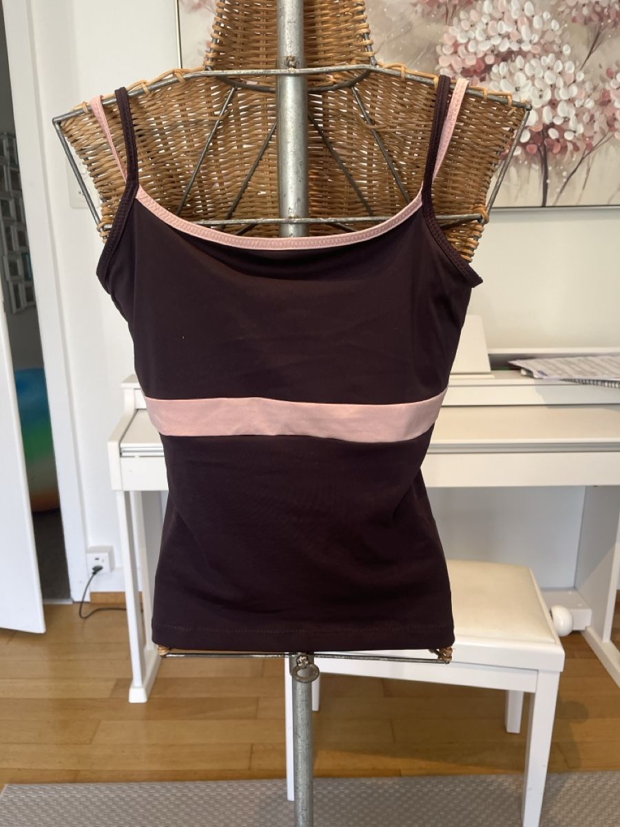 Adidas Tops: Sporttop Adidas, M – Gebraucht aus Solothurn von Bobesch08 2