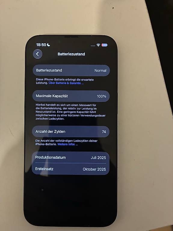 Telefoni cellulari / Smartphones: iphone 16e – Nuovo e nell'imballaggio originale da Winterthur venduto da mik_d27y 1