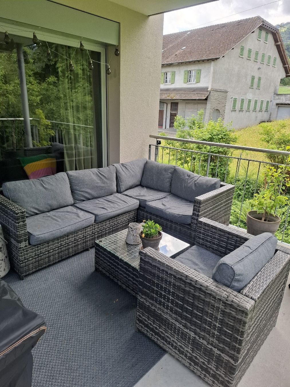 Divani: Rattanlounge - in gutem Zustand – Usato da Galgenen venduto da _sarii_._ 1