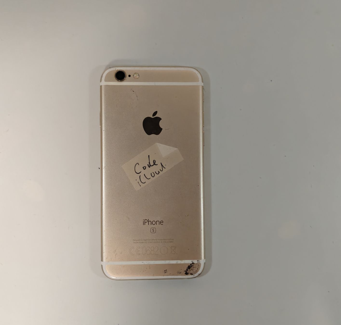 Apple Telefoni cellulari / Smartphones: iPhone 6s – Difettoso da Ehrendingen venduto da Rocky985