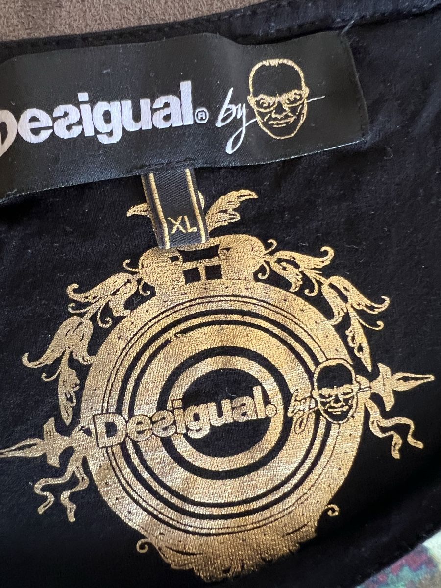 Desigual Polo-Shirts: DESIGUAL T-Shirt gr. L – Gebraucht aus Triesen von bubita 2