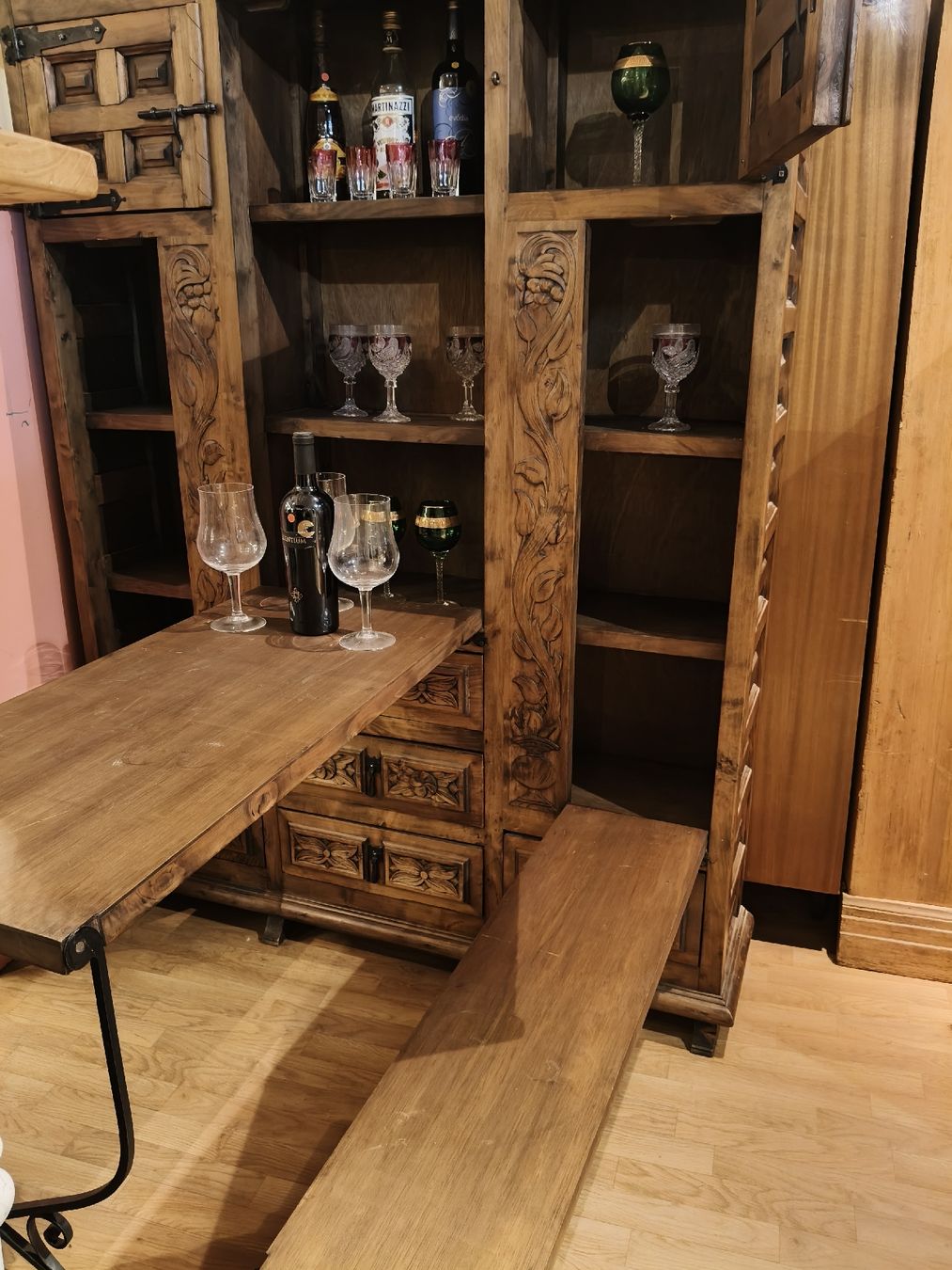 Schränke: Schrank, 1890er Spanien Bär – Gebraucht aus Zwingen von inf_2blh 9