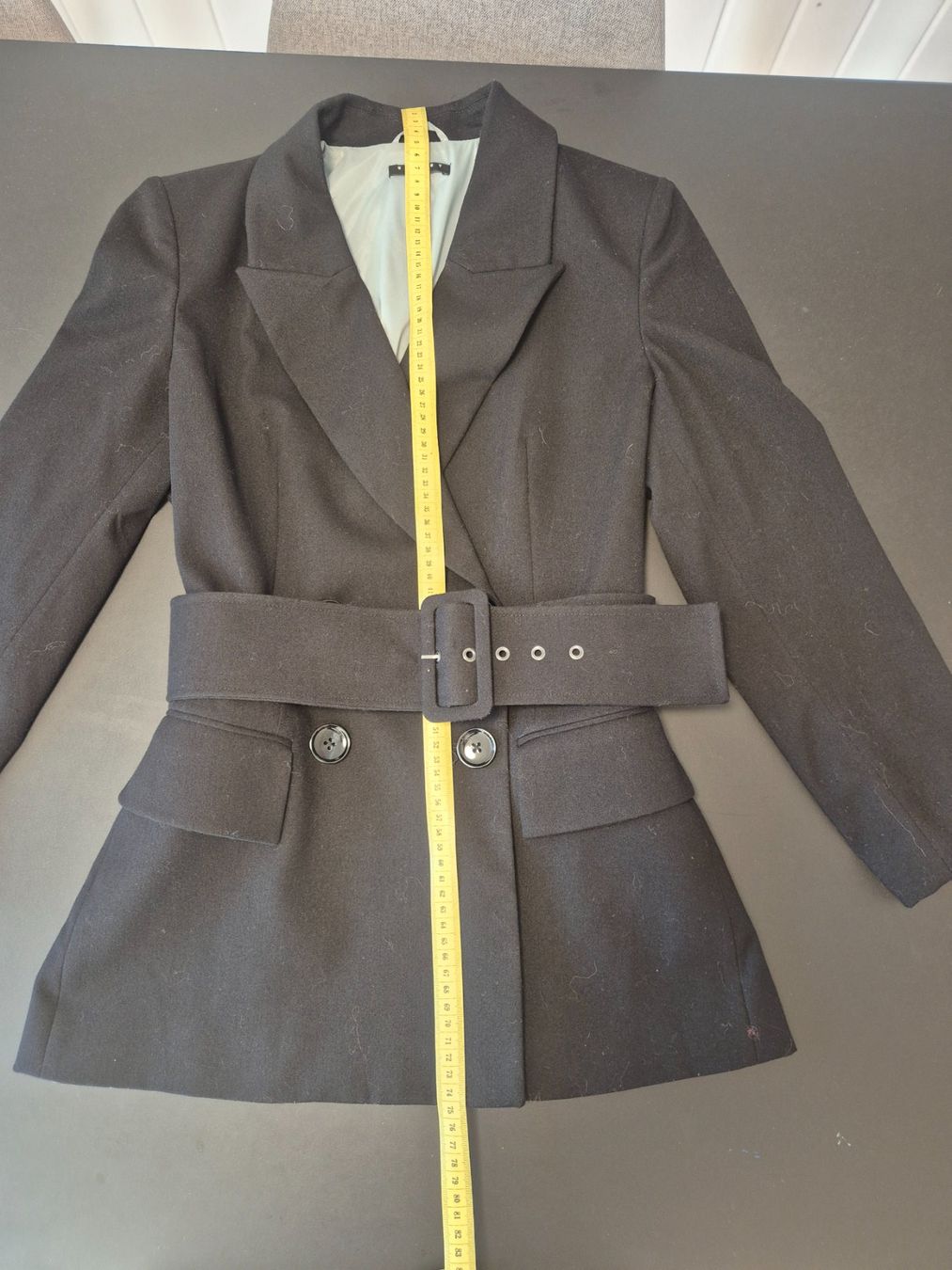 Sisley Giacche: Sisley Blazer mit Gürtel, Grösse 34, schwarz – Usato da Oberrohrdorf venduto da ma-vie 1
