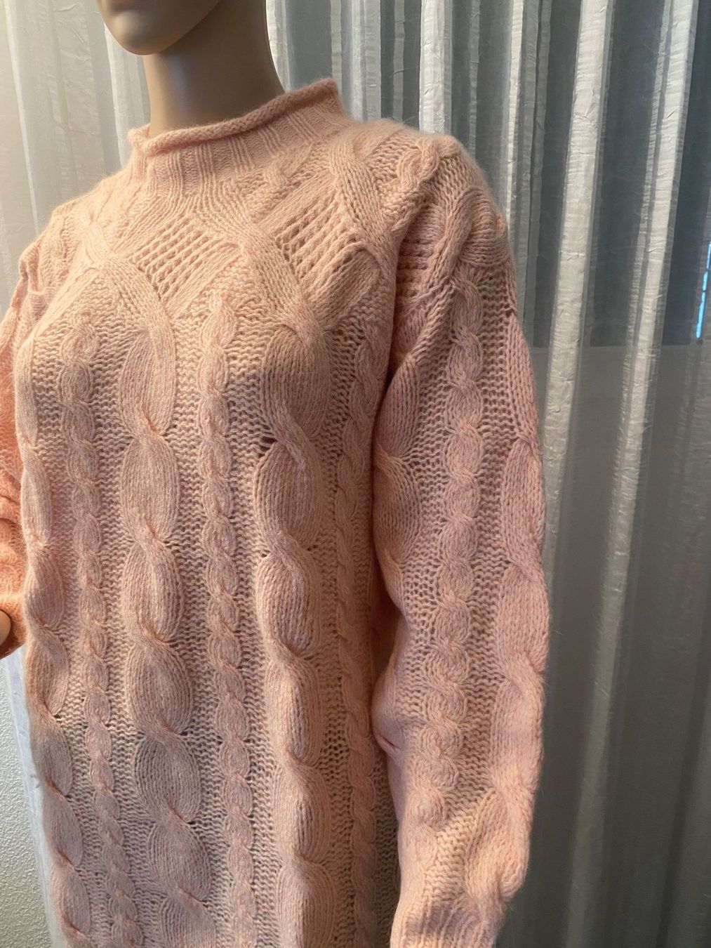 Maglioni & Felpe: perfekter Auftritt - 20% Angora-Strickpullover Gr. M – Usato da Winkel venduto da ferrari2022 5