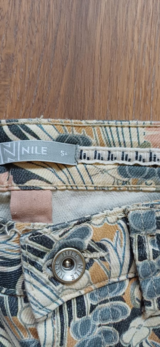 Nile Pantalons: Hose Nile S/M – D'occasion à Alpthal par Ing3_rid 2