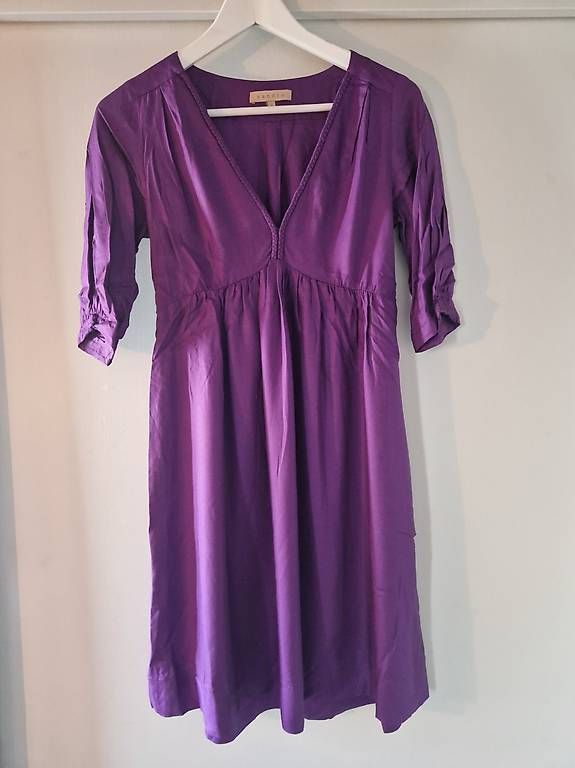 Sandro Vestiti: Violettes Kleid von Sandro Gr.1 – Usato da Zürich venduto da ninni_me