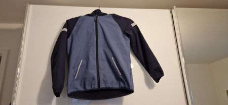 Softshelljacken von H&M gr. 140 *Zustand sehr gut*