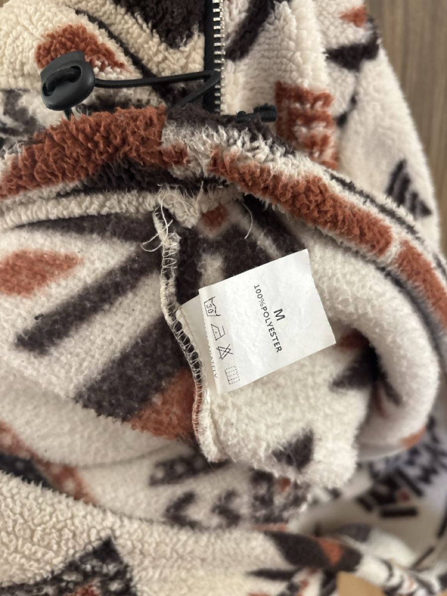 Maglioni & Felpe: Fleece Pullover mit Muster Reissverschluss Grösse M – Usato da Mels venduto da scn_98jw 3