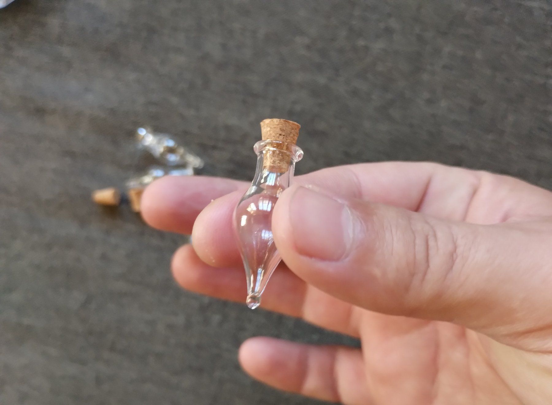 Accessori da laboratorio: Mini-Glasfläschchen 100stk - Mini bouteilles en verre – Nuovo e nell'imballaggio originale da Lausanne venduto da novastoris 4