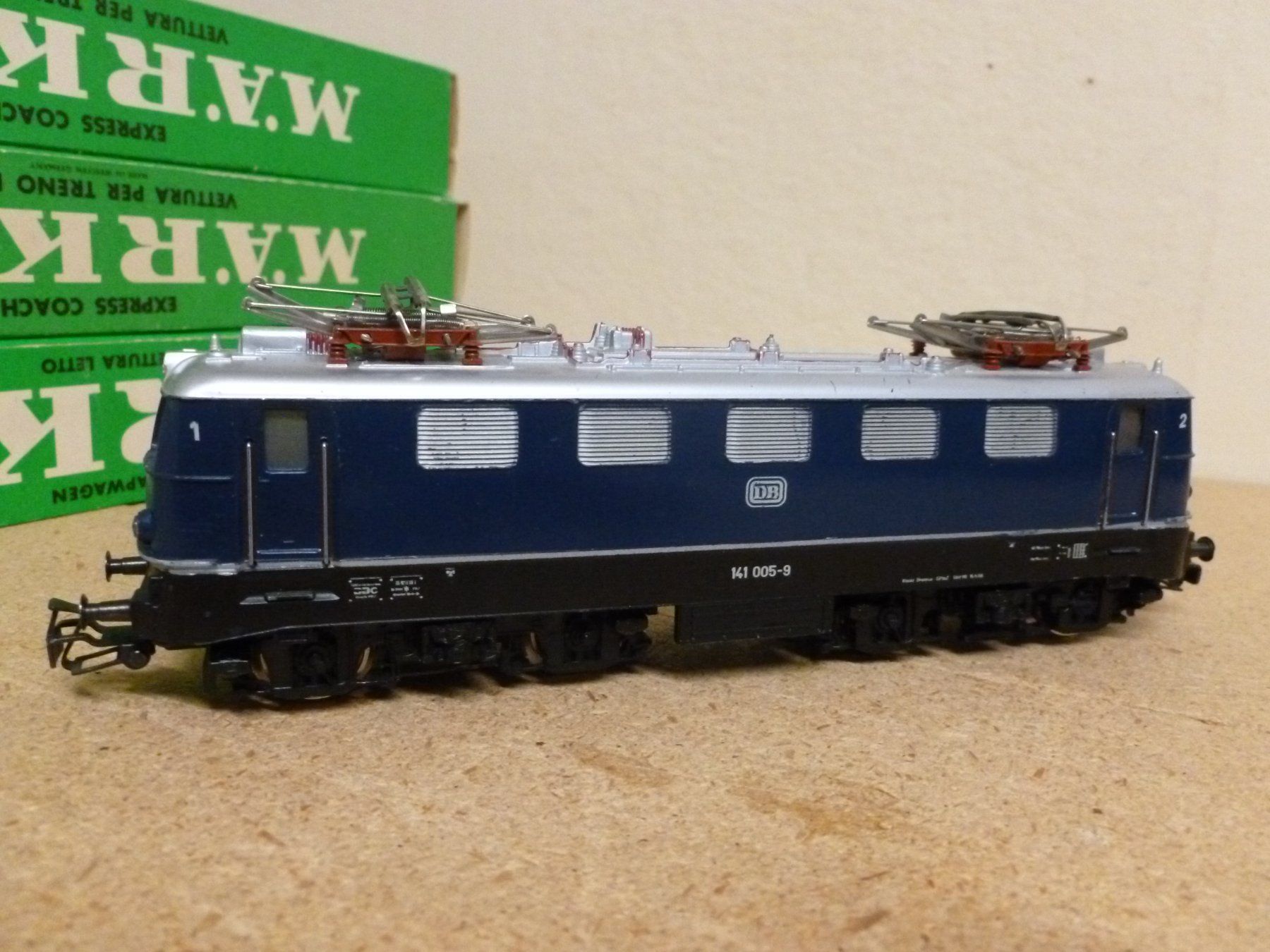 Märklin Modellini di ferrovie: blauer Schnellzug, mit Innenbeleuchtung – Usato da Oberbipp venduto da Vifu 7