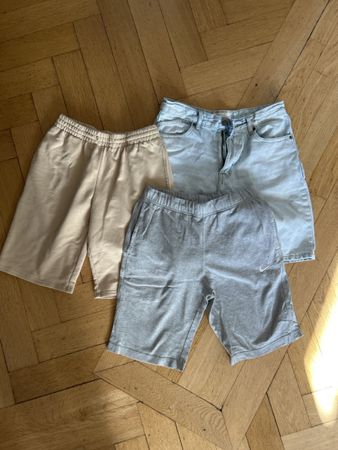 3 kurze Hosen, S