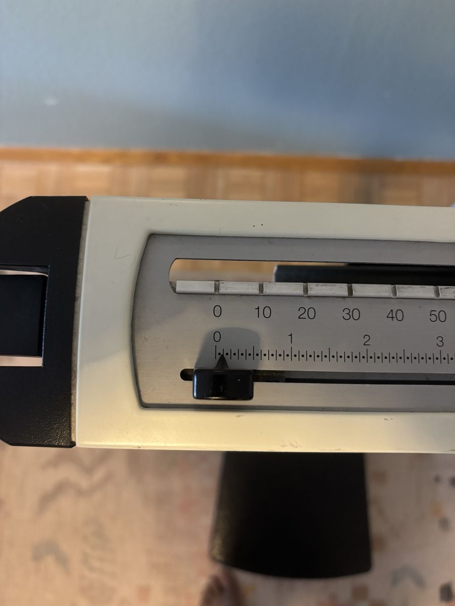 Seca Bilance pesapersone: Mechanische Säulenwaage mit Kursorablesung SECA 709 mit Tail – Usato da Zürich venduto da jean-paulmv 5