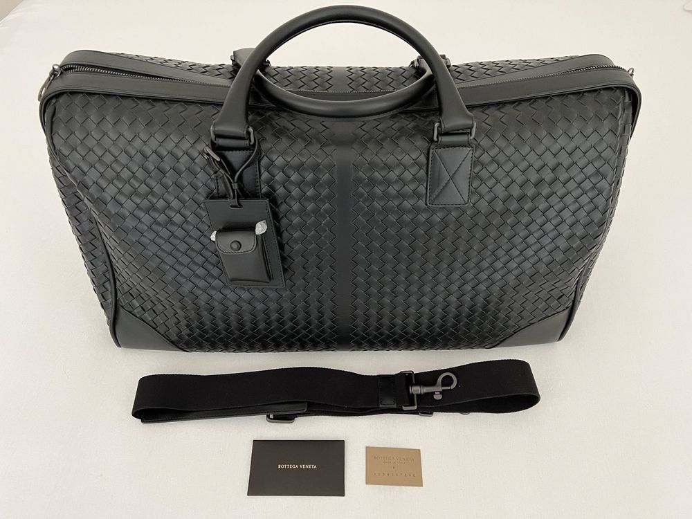 Bottega Veneta Borse: Bottega Veneta Intrecciato Large Duffle Bag in Schwarz – Nuovo e nell'imballaggio originale da Pfäffikon SZ venduto da Redwulf34 1