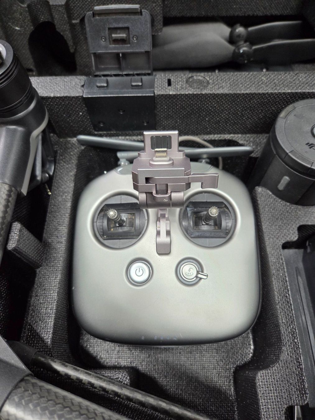 DJI RC Modellbau: DJI Inspire 2 Drohne mit Zubehör, Top Zustand! – Gebraucht aus Oberhasli von General-Dealer 8
