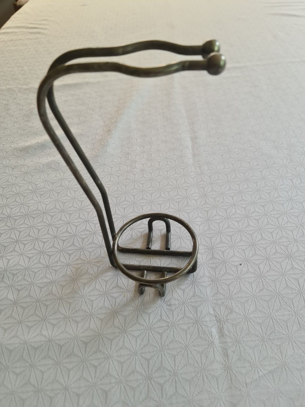 Supporti a parete: Weinflasche Halter - antik – Usato da Zürich venduto da svobi46