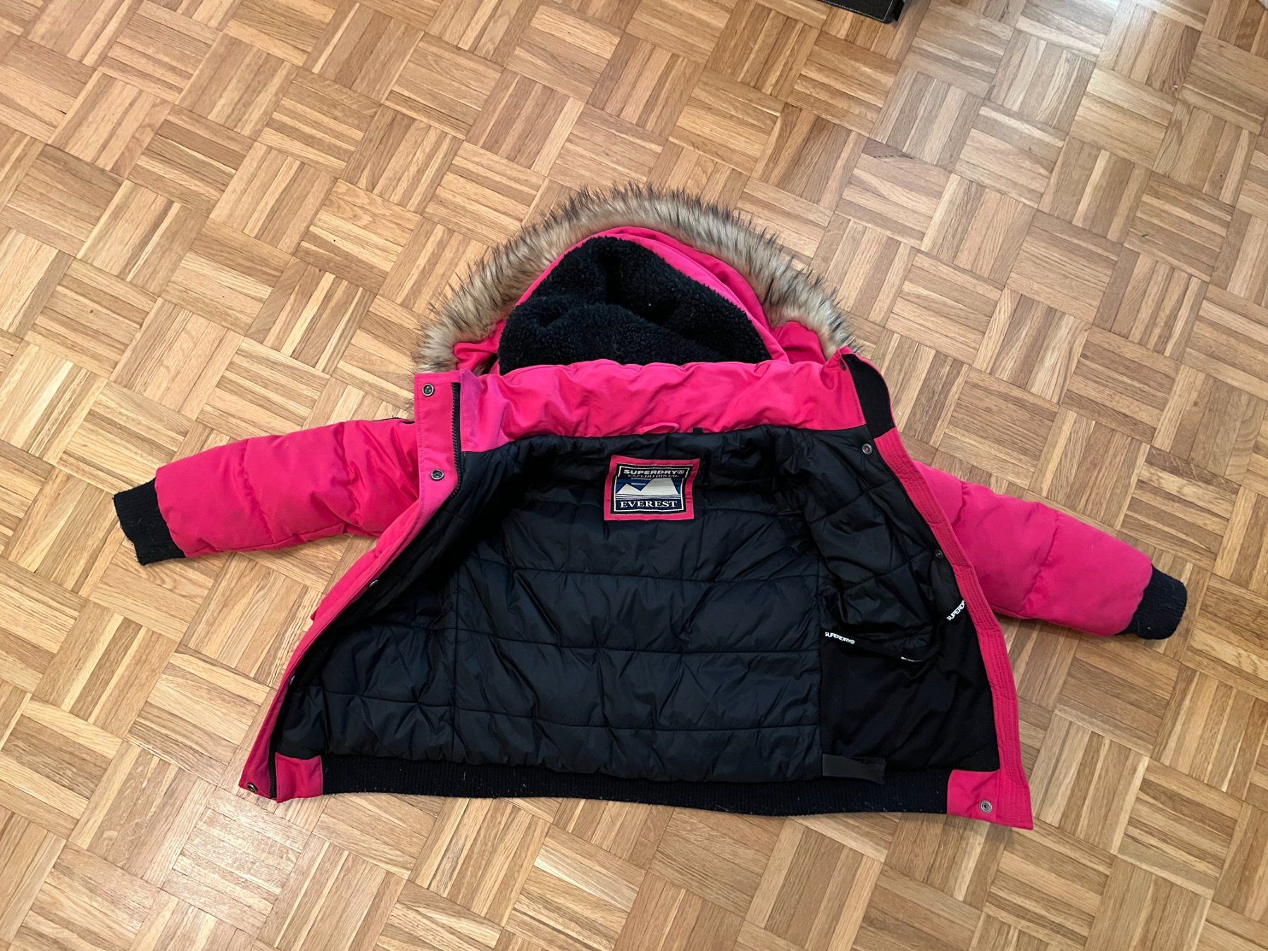 Superdry Giacche & Cappotti: Superdry & Co Mädchen Winterjacke Pink – Usato da Winterthur venduto da mercator321 1