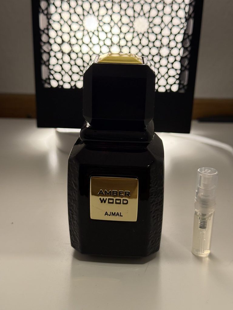 Parfum & Eau de Toilette: Ajmal Amber Wood décant 2 ml – Neu (gemäss Beschreibung) aus Meyrin von Al_Andulsi