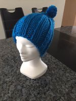 MÜTZE mit Bommel