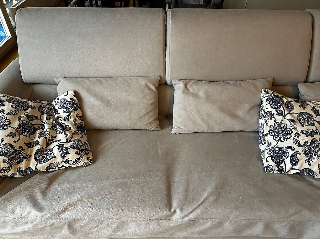 Sofas: 3er Sofa mit Récamiere grau  – Defekt aus Solothurn von nic_p5qz 1