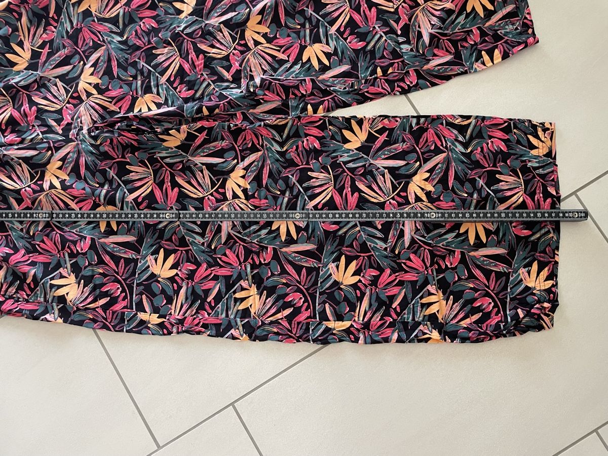 Pantaloni: Bunte Sommerhose Gr XL – Nuovo (secondo la descrizione) da Rüti ZH venduto da kar_xx9l 2