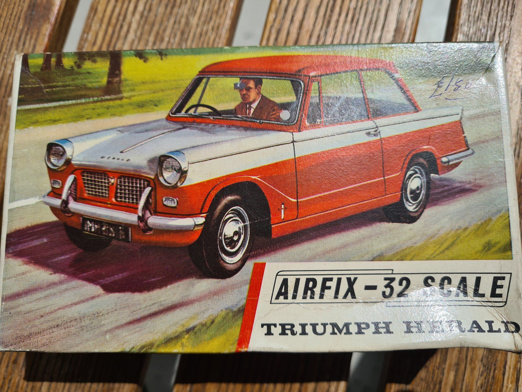 Triumph Modellini d'auto: AIRFIX 32 SCALE Triumph Herald – Usato da Basel venduto da Solarbebop