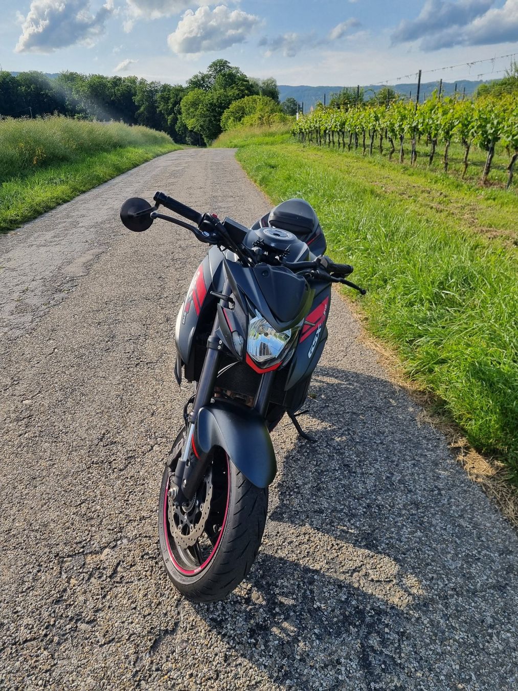Suzuki Strasse: Suzuki GSX-S 750 – Gebraucht aus Nyon von awa_f2qq 2