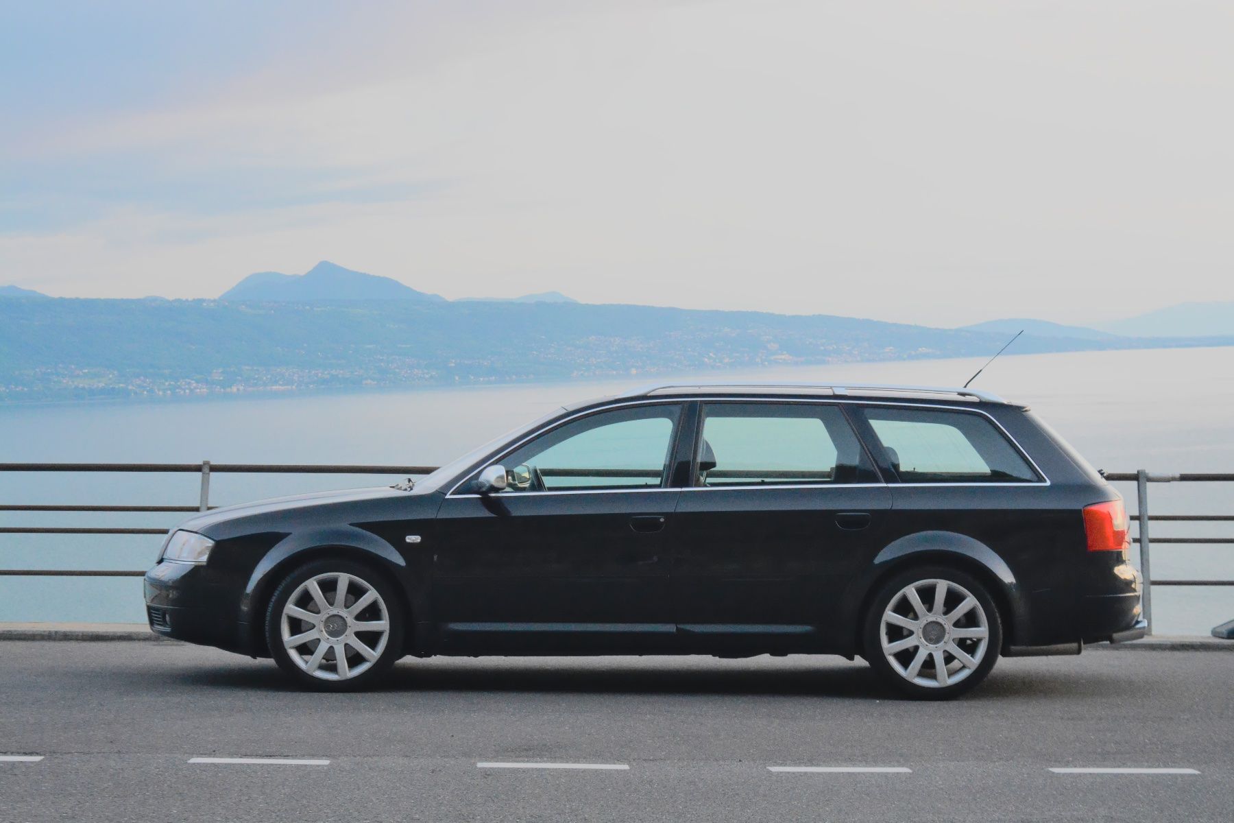 Audi Automobili: Audi S6 C5 Avant 2003 – Usato da Lausanne venduto da r_1_9lcx 3