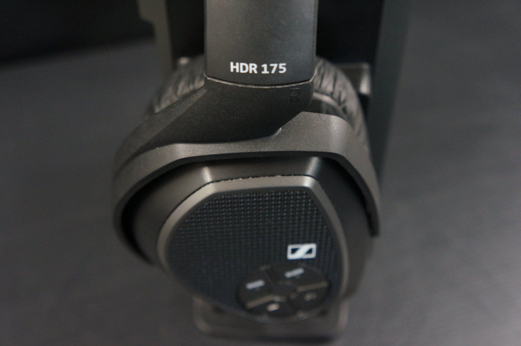 Sennheiser Kopfhörer: Sennheiser RS 175 TV Kopfhörer – Gebraucht aus Basel von bk_brockibasel 3