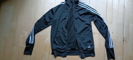 Adidas Sportjacke schwarz mit Kapuze Grösse S gebraucht