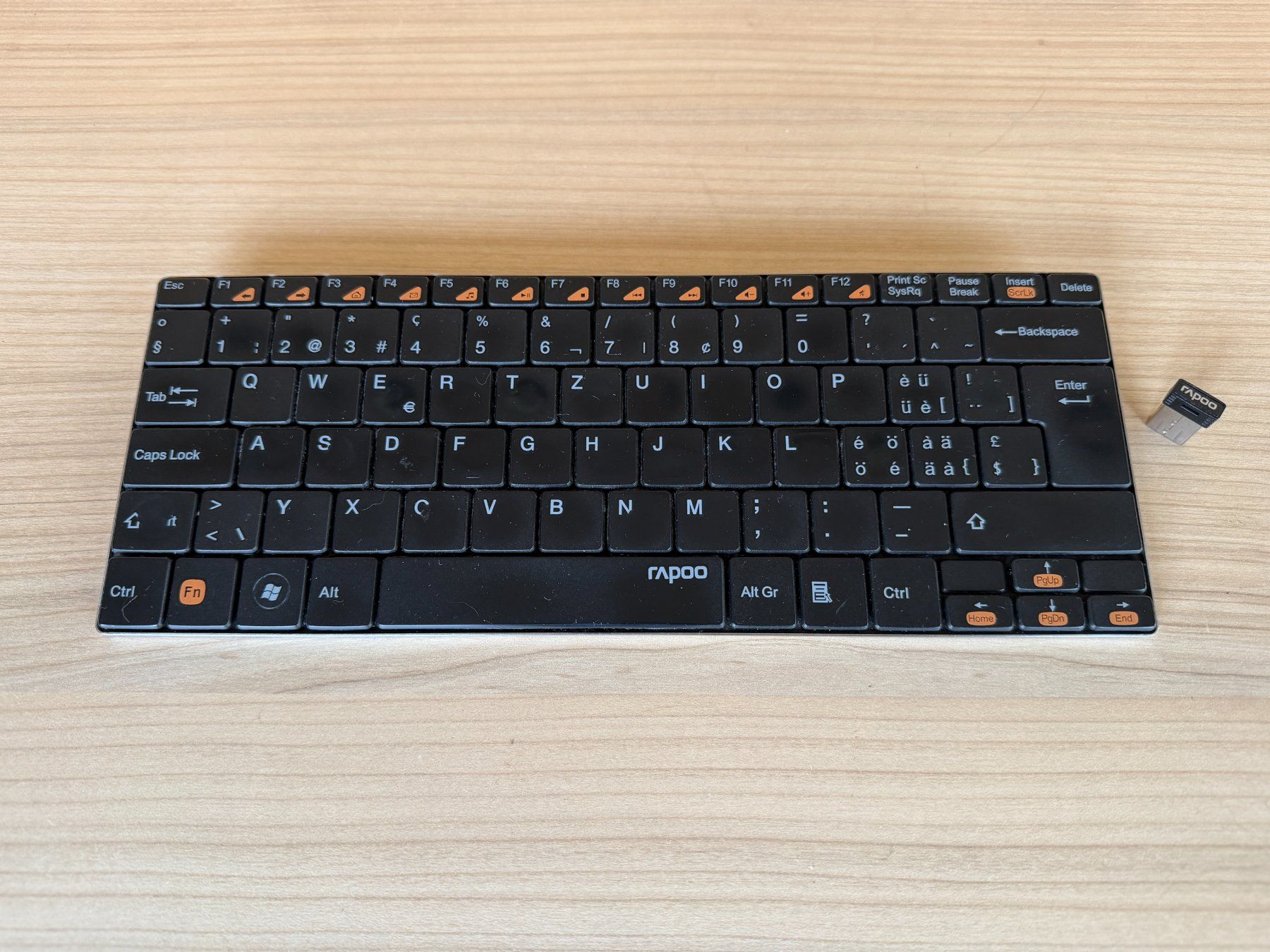Rapoo Tastiere: Rapoo E9050 Ultra Slim Wireless Tastatur – Usato da Einigen venduto da see_kd9z 1