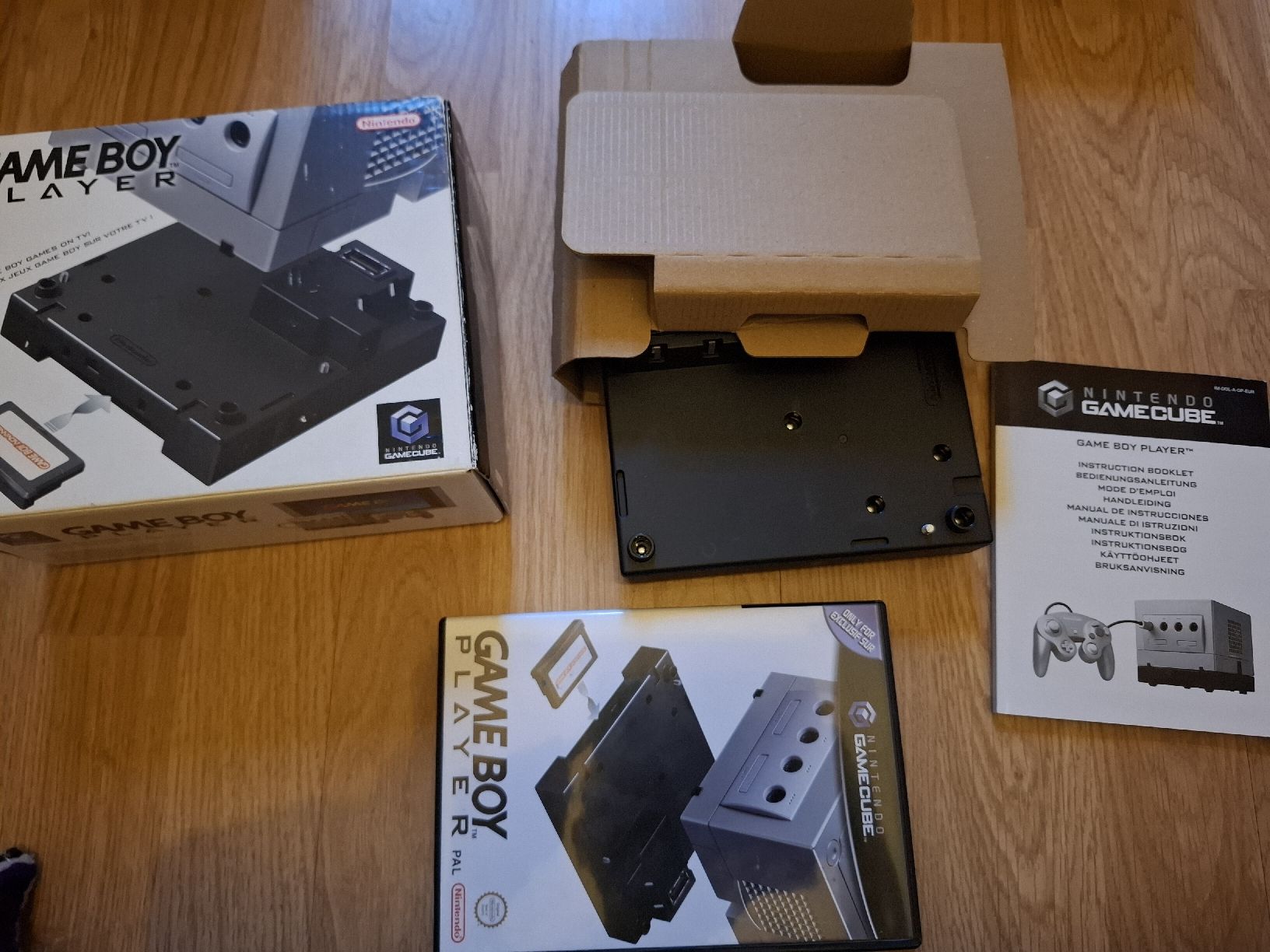 Nintendo Giochi: Adaptateur Game Boy Player Nintendo GameCube  – Usato da Biel/Bienne venduto da st-Pixel 2