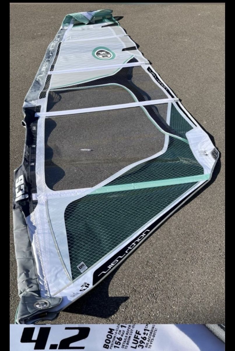 Surf: Windsurfsegel-Set 4.2 + 4.7 + 5.3m – Usato da Fällanden venduto da Mistral018 1