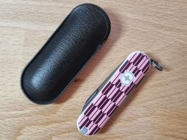 Victorinox Classic LE 2010 - Arrows - LIMITED