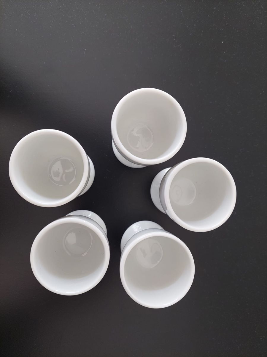 Sonstiges Geschirr: 5er Set weisse Eierbecher – Gebraucht aus Basel von shirley_gold 1