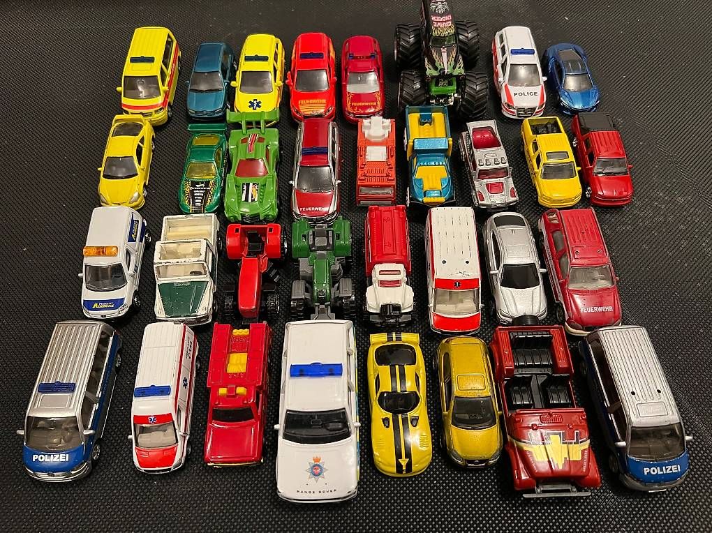Giocattoli: 33 Matchbox Spielzeugautos – Usato da Hirschthal venduto da rooblue