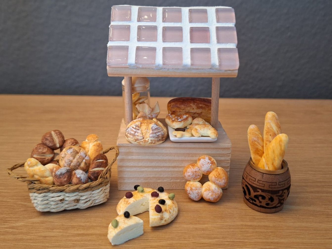 Case e mobili per bambole: Puppenhaus Marktstand – Nuovo (secondo la descrizione) da Zürich venduto da HandmadeTinyFood 4