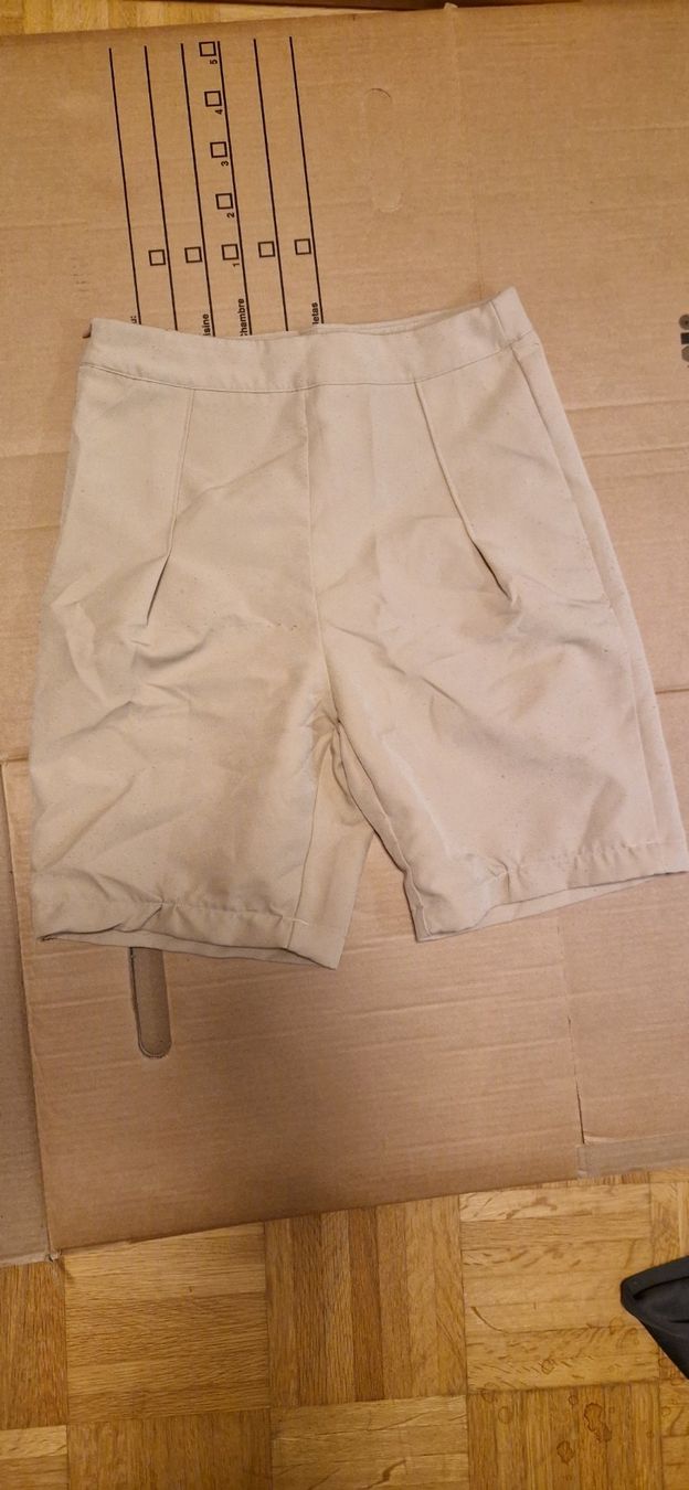 Lotti di vestiti: verschiedene Hosen, Gr. 36 – Usato da Kriens venduto da Evelyne.borth 3