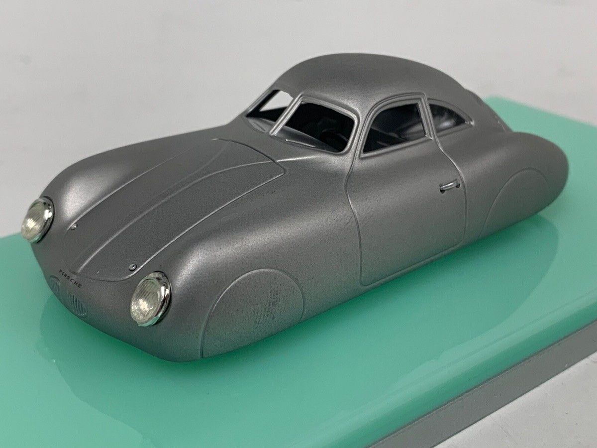 Porsche Modellautos: Porsche Typ64 Skulptur Karosserie – Neu und originalverpackt aus Flawil von Imperiosud 5