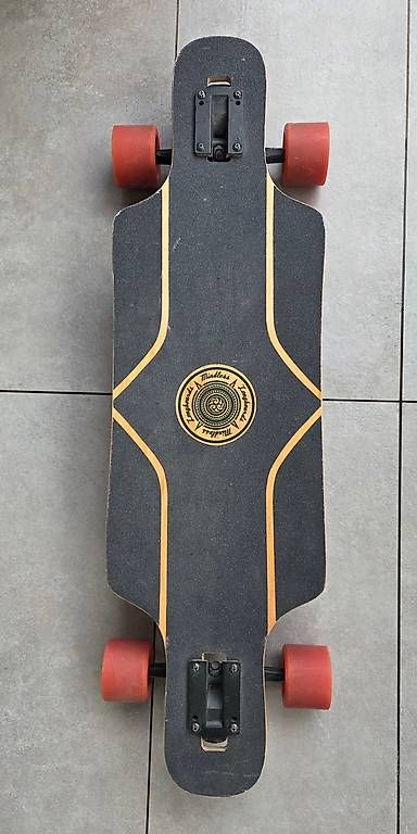 Skateboards: Skate Longboard Mindless – Usato da Nyon venduto da cbureau29