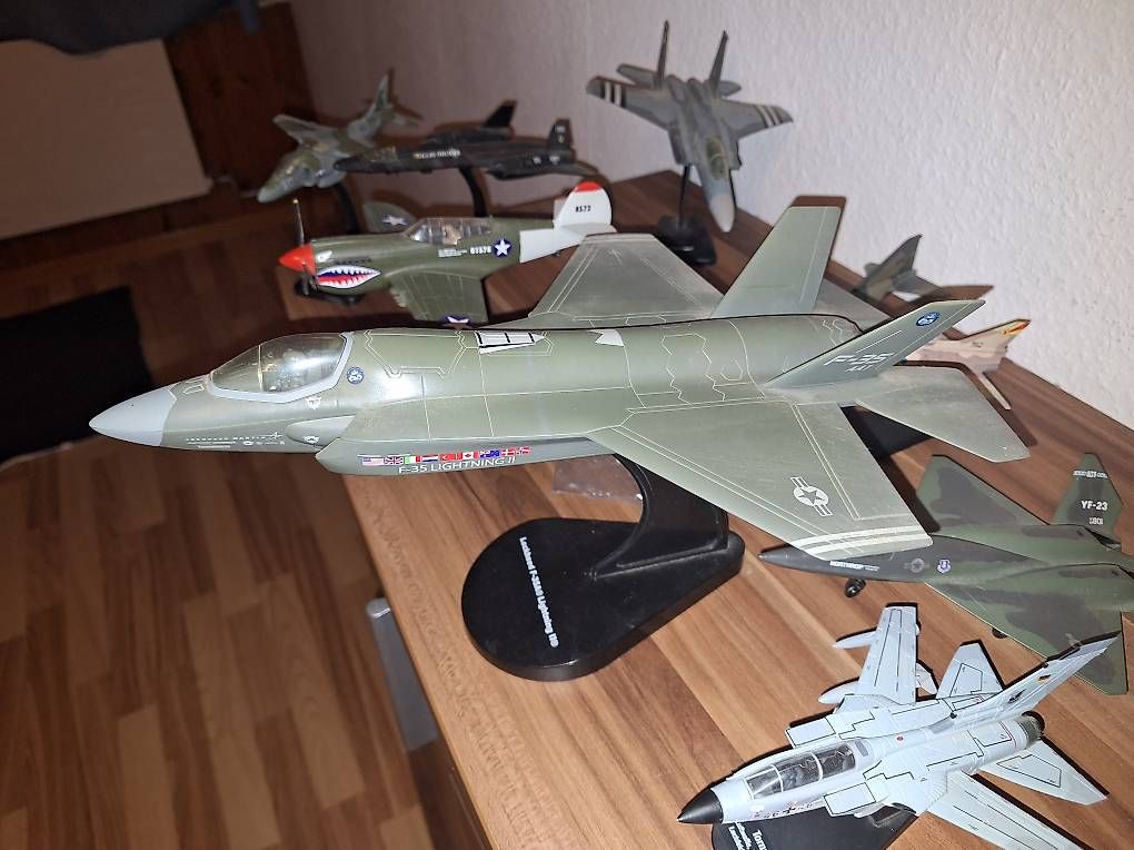 Kit di modellismo & Modellini statici: Maquette avion – Usato da Montet (Broye) venduto da lab_2t8m