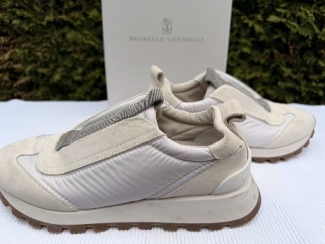 Brunello Cucinelli Scarpe da donna: Brunello Cucinelli - Sneakers mit Perlendesign - Gr 38 – Nuovo (secondo la descrizione) da Dübendorf venduto da kerstinbrisbane