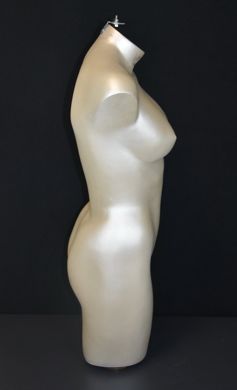 Altro in Decorazioni & Accessori: Schaufensterpuppe Damen Büste Torso/hell beige/94.5 cm – Usato da Wohlenschwil venduto da dondonda 3