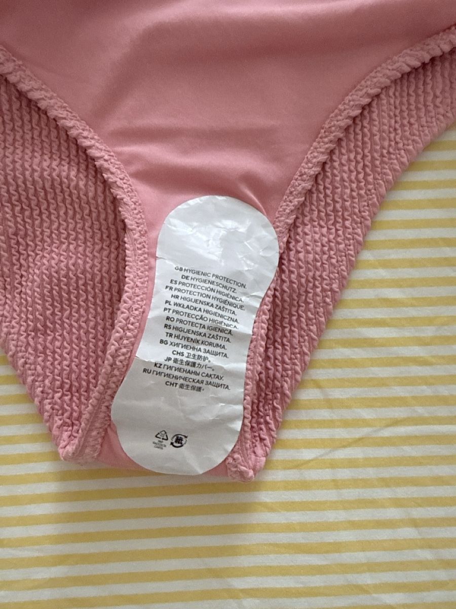 H&M Costumi da bagno & Bikini: Badeanzug rosa Grösse XS S HM Neu mit Etikett – Nuovo e nell'imballaggio originale da Zürich venduto da litlt 4