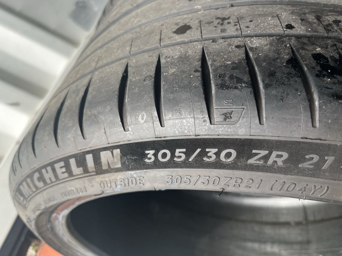 Pneumatici & Ruote complete: 305/30/21 Michelin Montage 300.- – Usato da Möriken AG venduto da duv_c6rr 1