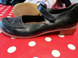 Chaussures Everybody gr 41 en cuir,  NP 150chf