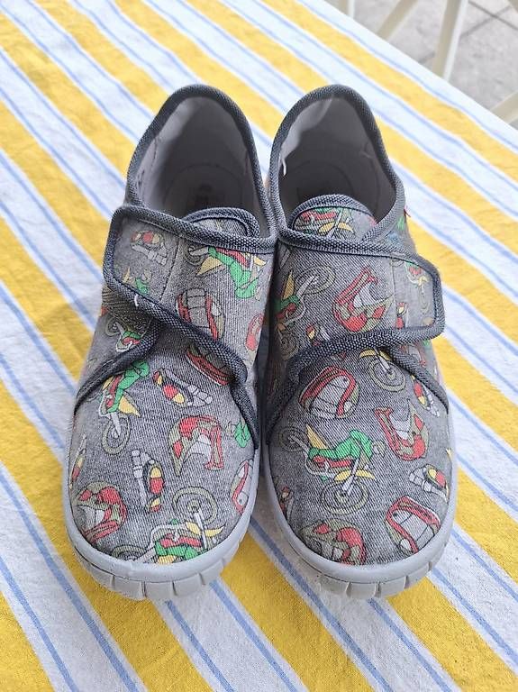 Superfit Scarpe per ragazzi: Superfit Finken Gr. 33 – Usato da Männedorf venduto da Einhornmama