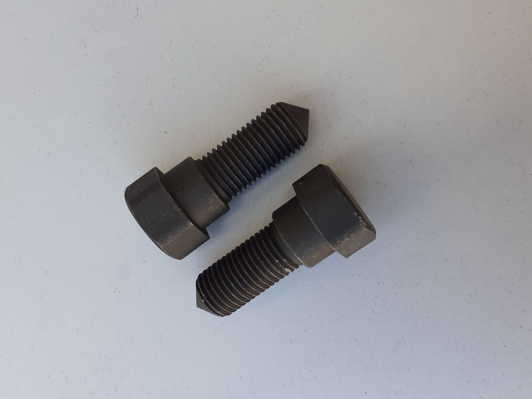 Massey Ferguson Trattori: MF Spez. Schraube – Usato da Rothenthurm venduto da mf-schuler 1