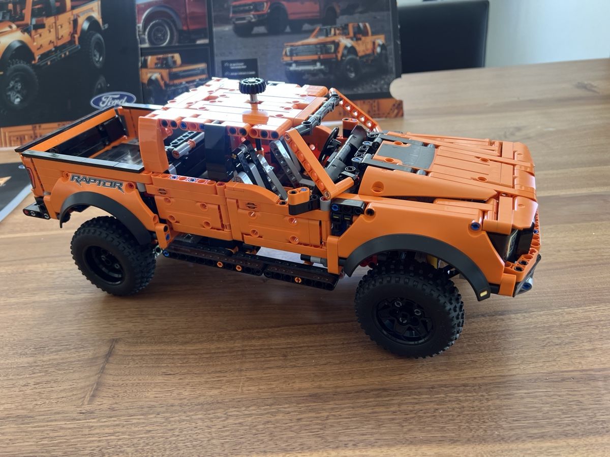 Lego Kit di costruzioni: Lego Technic Ford Raptor Truck - Assembled – Usato da Zürich venduto da JuneBaby12 1