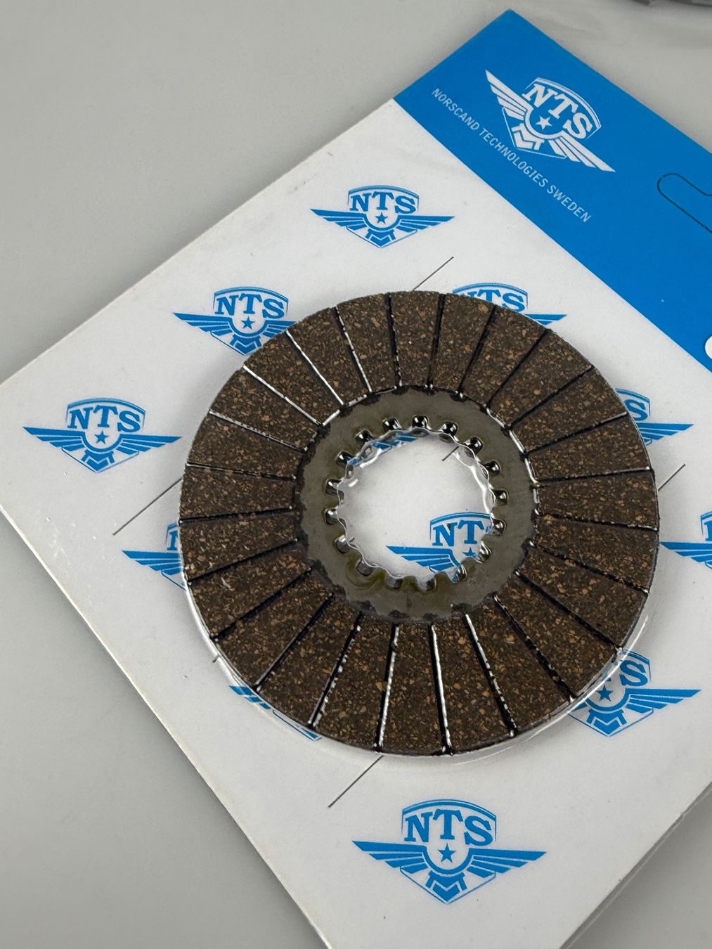 Sachs Ciclomotori: Sachs Lamellensatz mit Federteller neu – Nuovo e nell'imballaggio originale da Hallau venduto da mofaplus 1