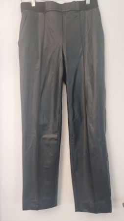 Schwarze Kunstlederhose von Raffaello Rossi, Gr. 34, top!